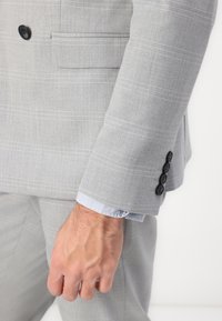 Isaac Dewhirst THE FASHION SUIT PEAK SUIT SLIM - Κοστούμι - grey