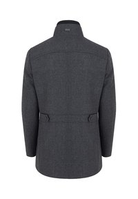 Szary wełniany płaszcz z wysokim kołnierzem, tylnym karczkiem i dwoma regulowanymi paskami w talii. Charakteryzuje się gładką fakturą i dopasowanym krojem.