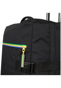 Eastpak TRANVERZ M - Trolley - havaianas black