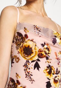 Missguided Sukienka letnia