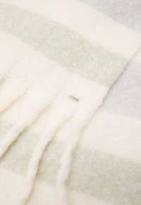 OPUS ACNETA SCARF - Scarf - eucalyptus