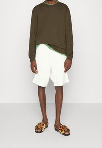 Filippa K Felpa - dark green