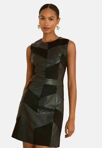 Šaty do práce - black