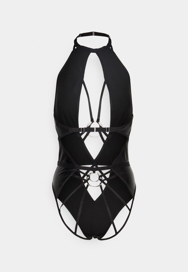 RESTRAINED FOLD OVER - Body3