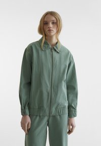 SOMETHINGNEW - CAM SHACKET - Bomber Jacket - watercress Thumbnail Image 1