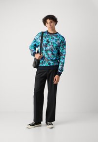 Scotch & Soda DIGITAL PRINT ARTWORK - Sportska majica - blue