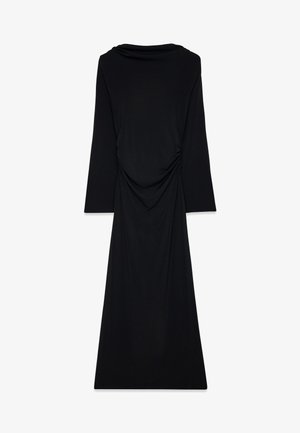 Pikk must kleit siledast kangast, millel on pikad varrukad, voolav korsetikaelus ja volditud detail seljal, otse siluetiga.