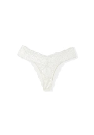 Weißer Spitzenstring mit Blumenmuster, gewellten Kanten und einer sanften Textur. Verfügt über ein minimales Design mit einer V-förmigen Vorder- und Rückseite.