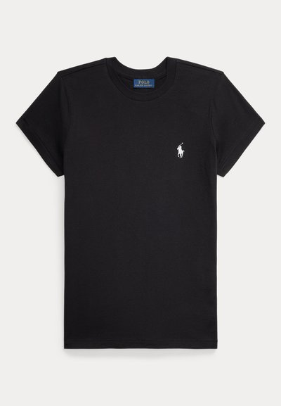 Čierne tričko s krátkym rukávom, okrúhlym výstrihom a malým bielym logom hráča polo na ľavej strane hrude.