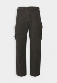 Cargo broek in donkergrijs katoen, met een recht model, meerdere zijzakken en stevige stiksels. Duurzame stoftextuur zichtbaar.