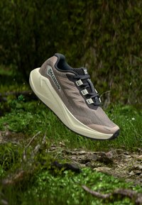 Δεν επιλέχθηκε, shadow gray/vanilla ice/nine iron