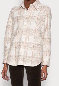 OPUS Tunn jacka - off-white