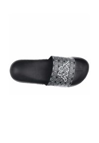 Infradito in bianco e nero con una striscia testurizzata che presenta un motivo floreale, realizzata in materiale sintetico con una soletta liscia.