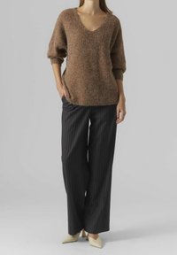 Vero Moda Strickpullover - brown