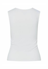 Top blanco sin mangas con cuello redondo, forma ajustada y textura suave. Sin patrones ni embellishments.