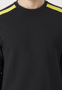EA7 Emporio Armani Sweatshirt - black