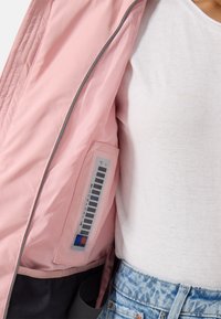 CASH-MERE PADDED MIT KAPUZE - Vinterjacka - pink