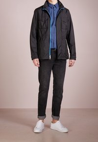 Michael Kors Tunn jacka - black