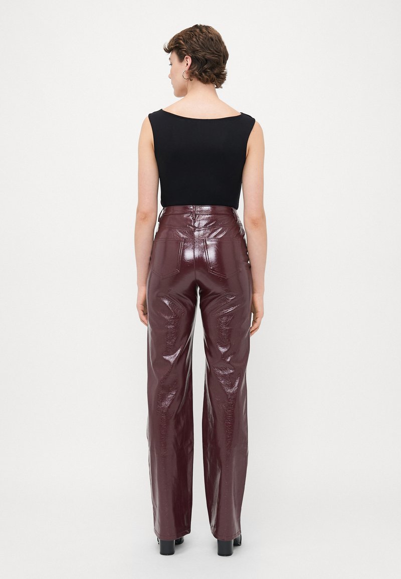 Pantalon Habillé Rouge Vince Camuto - Taille 8, Jambe Droite, Plat Devant, Poches
