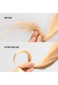 Redken EXTREME SHAMPOO | STRENGHTHENS DAMAGED HAIR - Après-shampoing