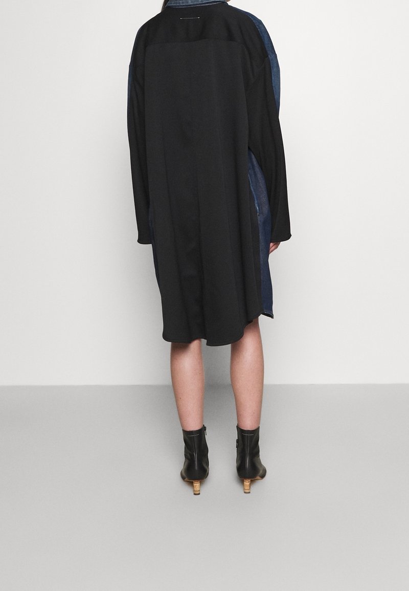 MM6 Maison Margiela Denim dress - dark-blue denim - (Pre-owned) - Zalando.ie MM6 Maison Margiela Denim dress - dark-blue denim - (Pre-owned) - Zalando.ie