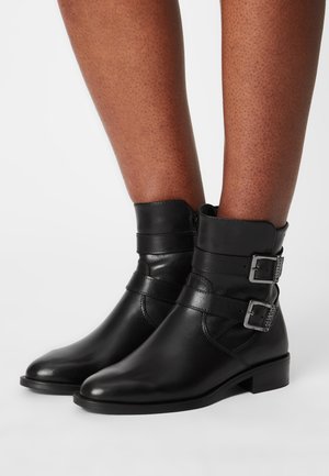 Santiags - black