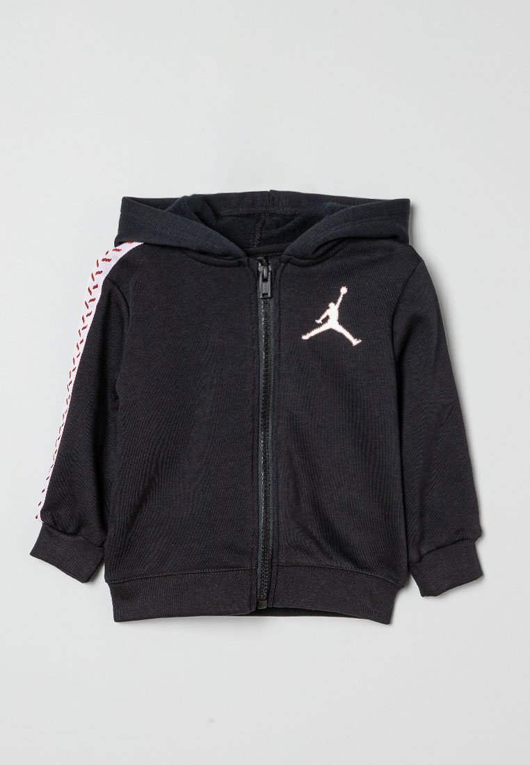 Giacca nera con cappuccio, con cerniera, strisce bianche e rosse sulle maniche e logo Jumpman bianco sul petto, taglia neonato.