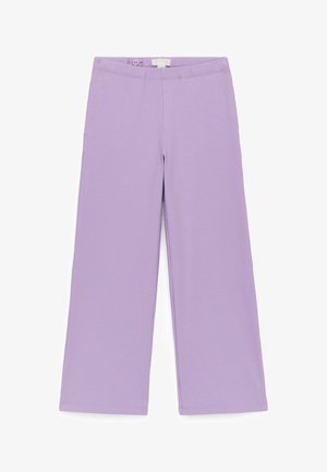 Pantalon large côtelé lilas avec taille élastique et fermeture par bouton, conçu pour une coupe décontractée.