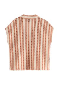 Stickad blus med kort ärm i vertikala ränder i ljusrosa och krämfärg. Öppen vävstruktur, krage och avslappnad passform.