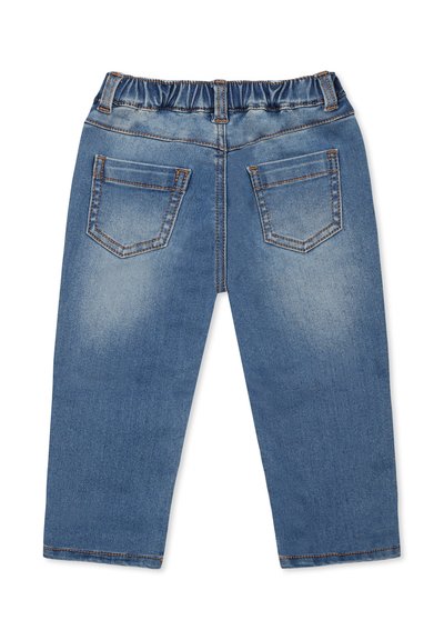 Jeans in denim con un lavaggio azzurro chiaro, vita elastica e due tasche posteriori, caratterizzati da un design classico e una leggera scoloritura.