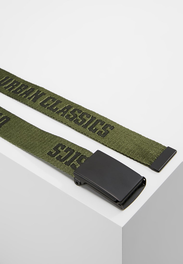 Herren Gürtel klassisch | Urban Classics LOGO BELT Gürtel black/darkolive/black/schwarz - PY67591 Herren Gürtel klassisch | Urban Classics LOGO BELT Gürtel black/darkolive/black/schwarz - PY67591