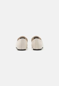 Calvin Klein LOAFER - Pantofi slip-on - dark ecru