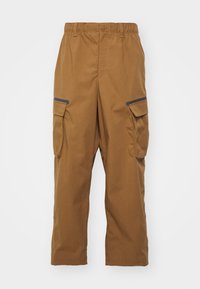 Izbrano, coyote/black