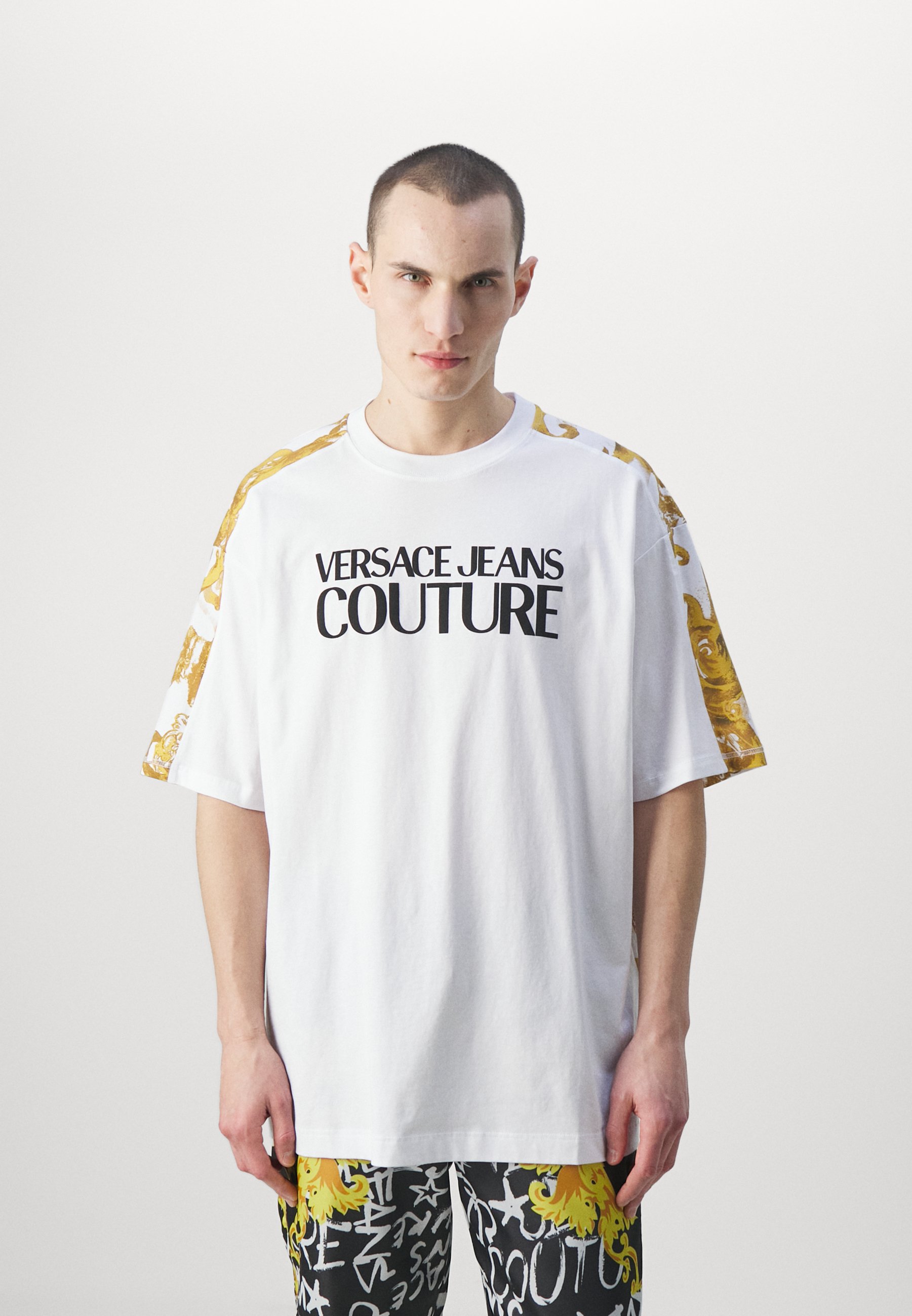 Versace Jeans Couture LOGO - Print T-shirt - white/gold