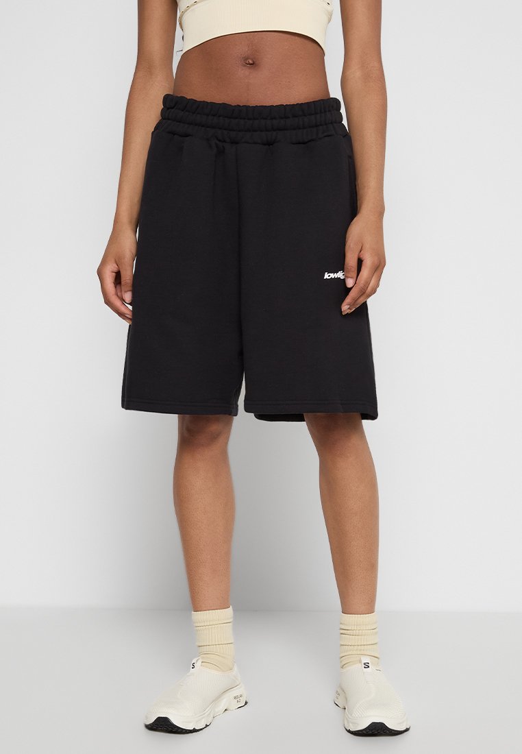 LOW LIGHTS STUDIOS® Shorts zwart
