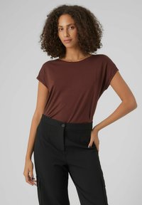 Vero Moda VMAVA PLAIN - T-shirt - bas - bitter chocolate