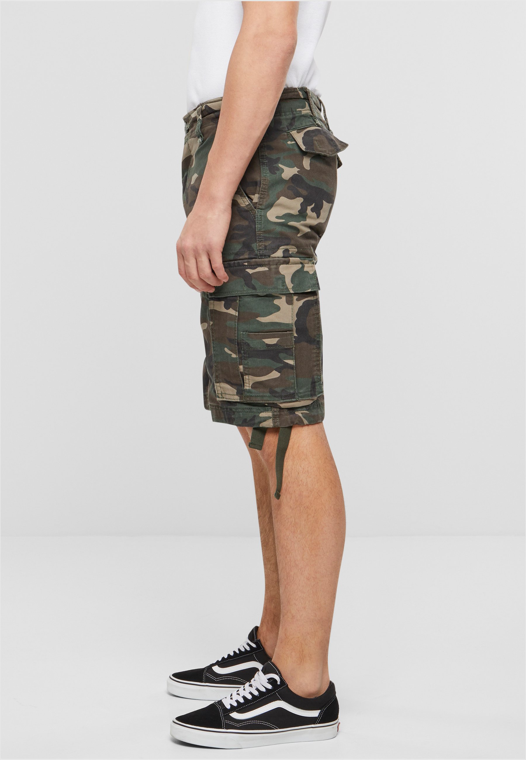 Brandit Urban Legend Ripstop Shorts: Pantaloncini Cargo Uomo In Misto Poliestere Cotone, Taglio Urban, Colore Verde Mimetico