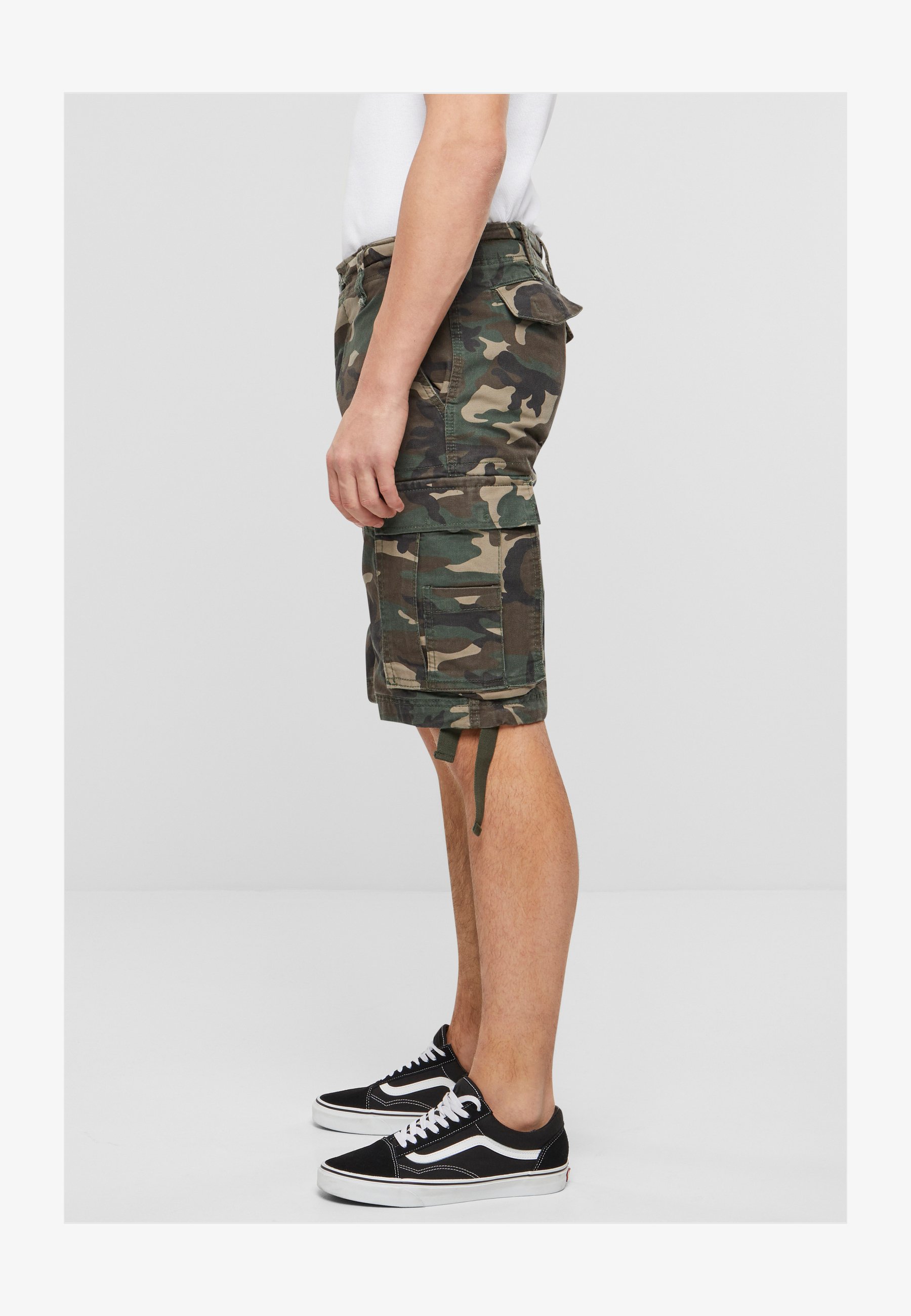 Brandit Urban Legend Ripstop Shorts: Pantaloncini Cargo Uomo In Misto Poliestere Cotone, Taglio Urban, Colore Verde Mimetico