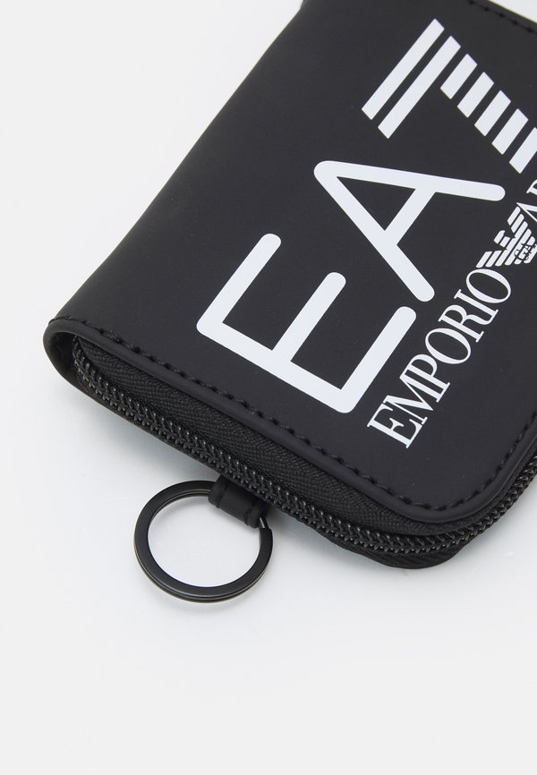 TRAIN ZIP AROUND WALLET UNISEX - Wallet3