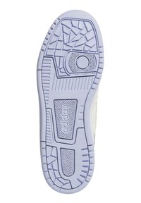 Soletta di scarpa con superficie testurizzata in lavanda, caratterizzata da motivi geometrici, rilievi e un dettaglio del logo in rilievo.