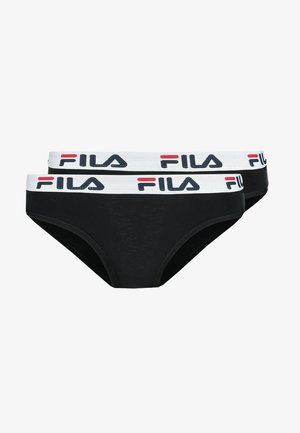 Juodi medvilniniai trumpikės su baltu juostos kraštu, kuriame pavaizduotas raudonas ir juodas Fila logo. Sukurtos su lygiu tekstūru ir klasikiniu trumpikių kirpimu.