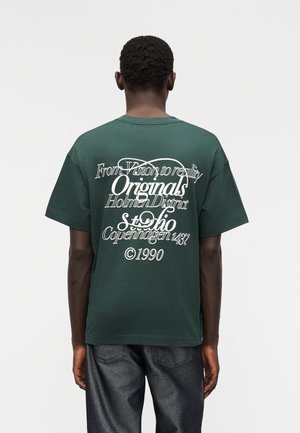 JORNIAGARA TEE CREW NECK - Μπλουζάκι με στάμπα - sycamore