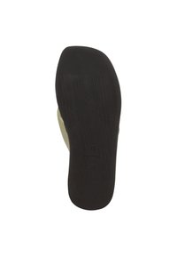Semelle de sandal avec un dessous en caoutchouc noir texturé, présentant un bord supérieur vert olive. La semelle est plate avec un motif pour une meilleure traction.