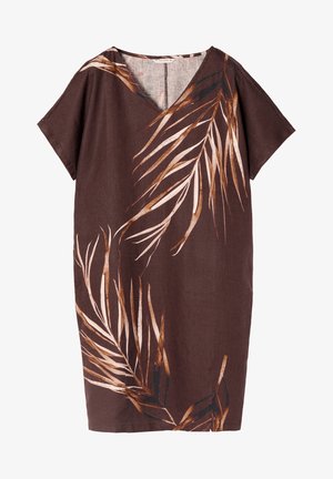 Barna vászonruha V-kivágással, rövid ujjakkal, bézs és rozsda színű trópusi levélmintával. Egyenes szabású, oldalhasítékokkal.