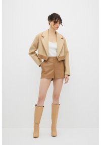 adL HIGS WAIST  - Shorts - light camel