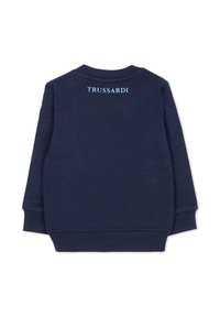 Felpa blu navy realizzata in tessuto morbido, con polsini e orlo ribattuti, e logo "TRUSSARDI" in azzurro sul retro.