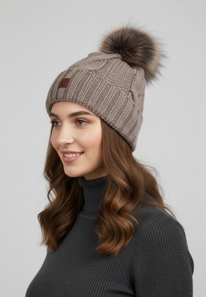 Faera, WEICHE UND WARME STRICKMÜTZE FÜR KALTE WINTERTAGE - Beanie - braun