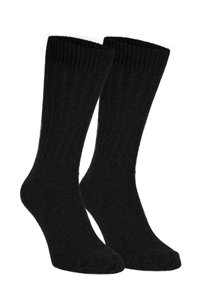 Schwarze gerippte Socken mit glatter Textur, knöchellang, und verstärkten Zehen- und Fersenbereichen für Strapazierfähigkeit.