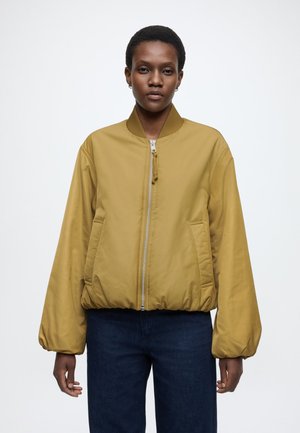 WOVEN OUTDOOR JACKETS, SHORT BOMBER - Bomber tipa jaka - golden ocher