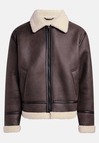 Bruine leren jas met een shearling kraag en manchetten, voorzien van een rits aan de voorkant en zijzakken. Geweven oppervlak met contrasterende leren accenten.